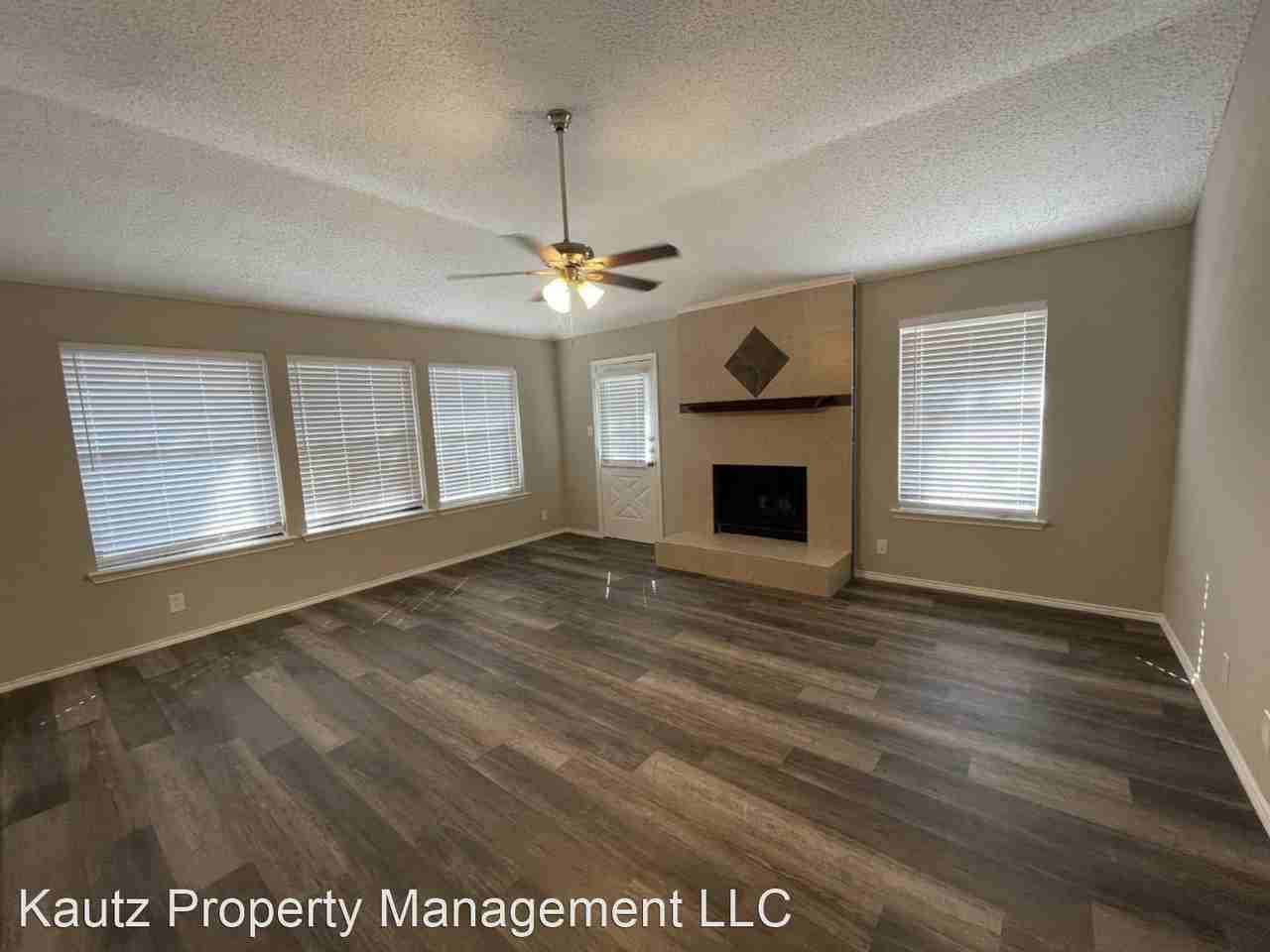 5618 Fox Hunt Dr - Photo 2 of 12