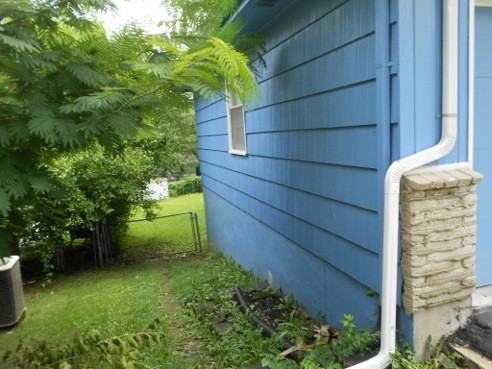 8719 Stark Ave - Photo 3 of 33