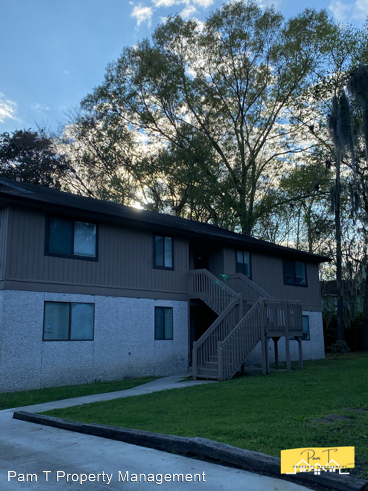 3 Coastal Pl Apt C - Photo 2 of 18