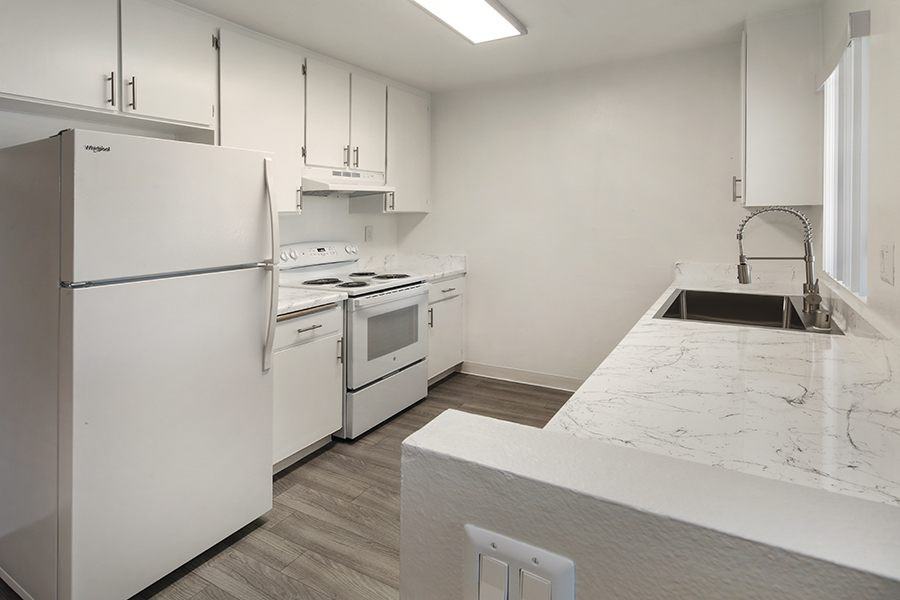 Creekside Park Apartments - Photo 2 of 13