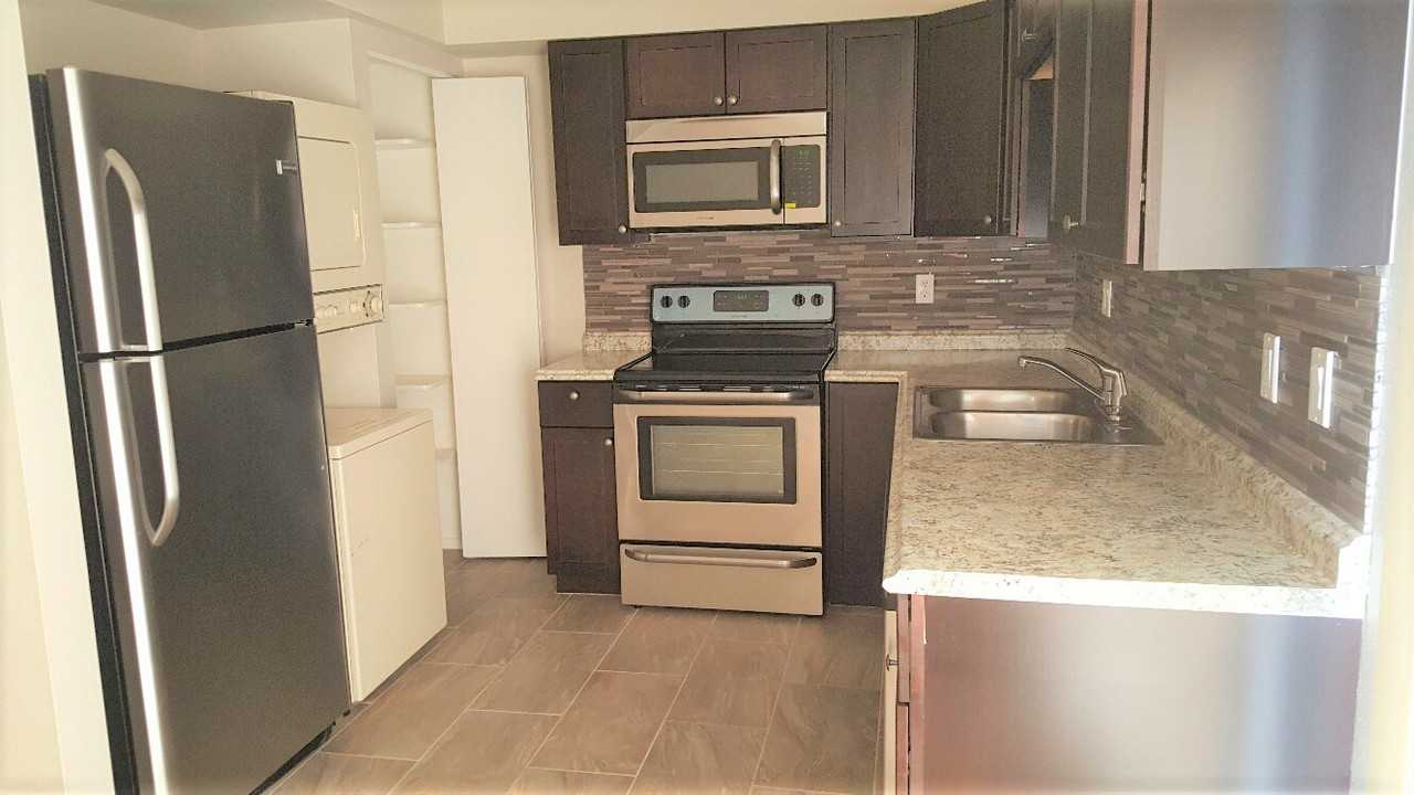 1141 E Vaughn St #B - Photo 7 of 17