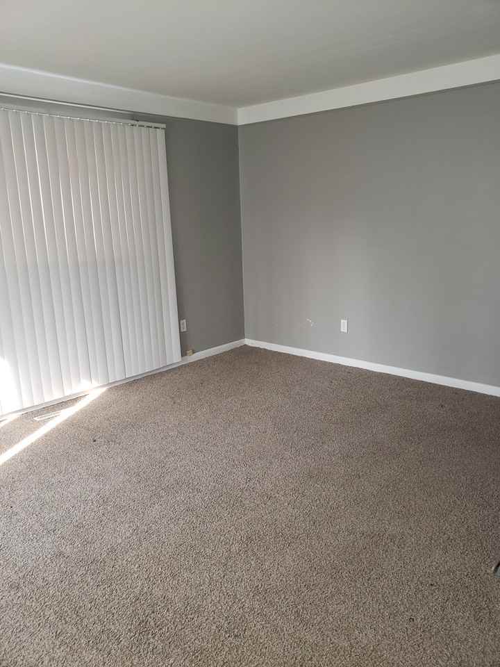 28110 Marshall St - Photo 2 of 6