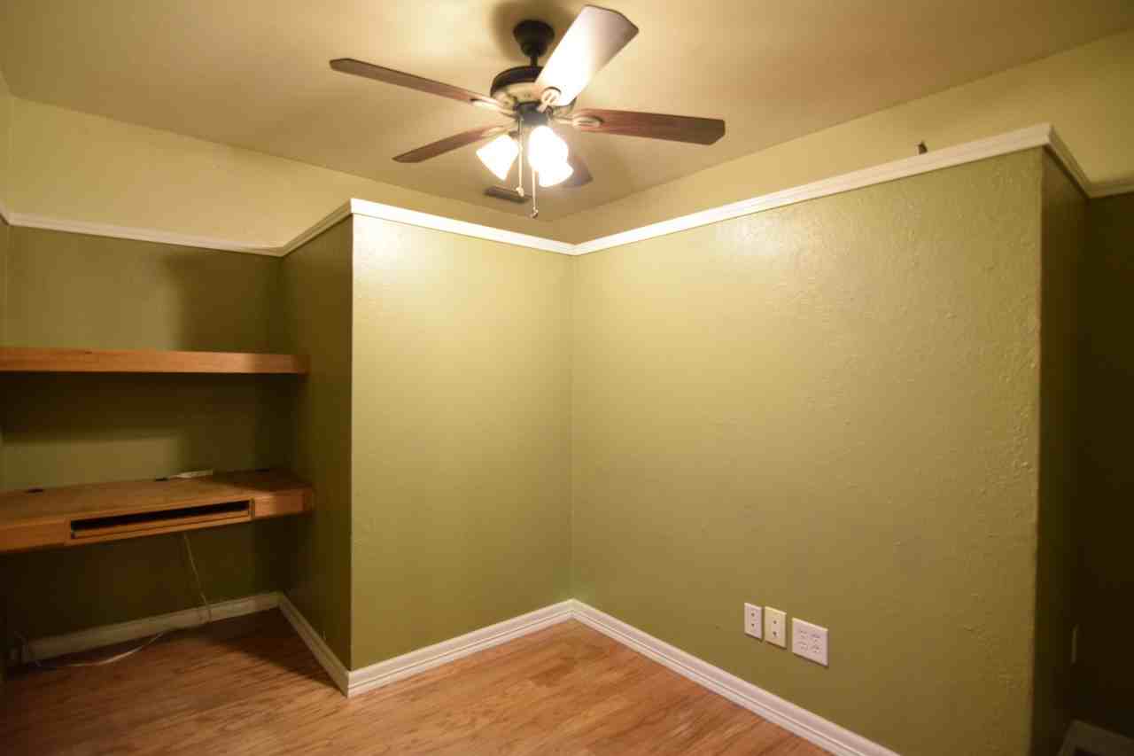 716 Church Ave - Photo 6 of 21