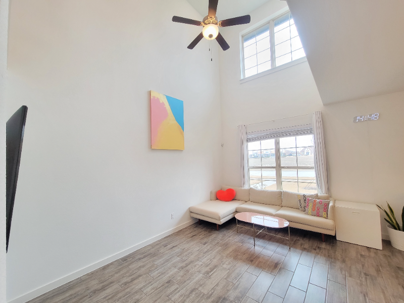 3913 Crown Ave - Photo 2 of 27