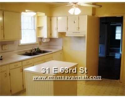 31 E 63rd St - Photo 2 of 10