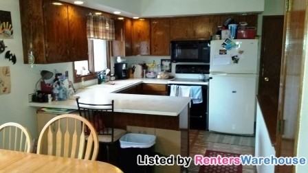 11217 Lewis Ct - Photo 3 of 11