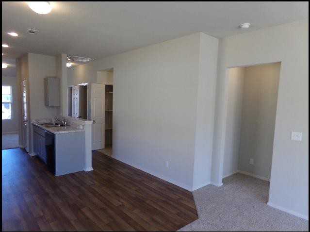 10 Big Bend Dr - Photo 3 of 10