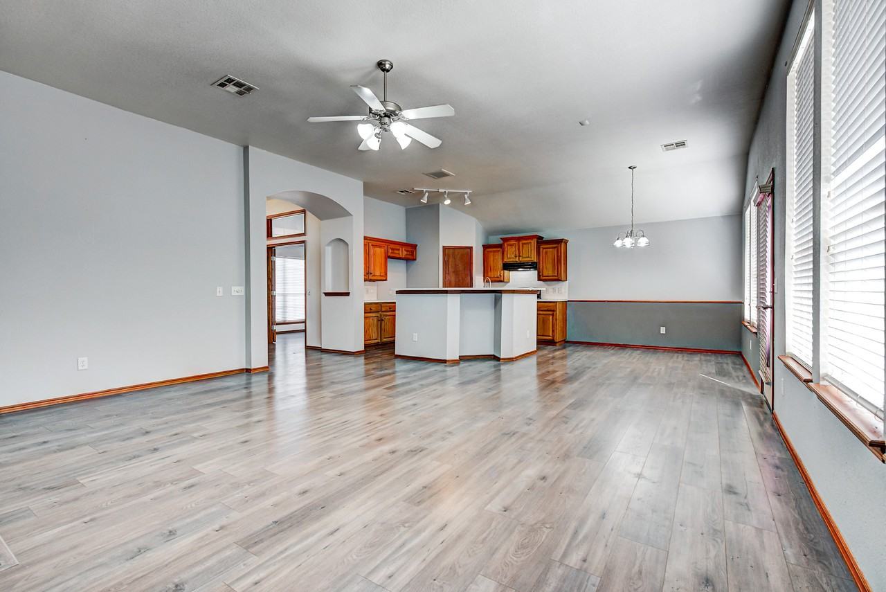517 Lone Oak Dr #1 - Photo 7 of 20