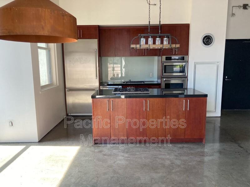 411 W 5th St #1230 - Photo 3 of 30