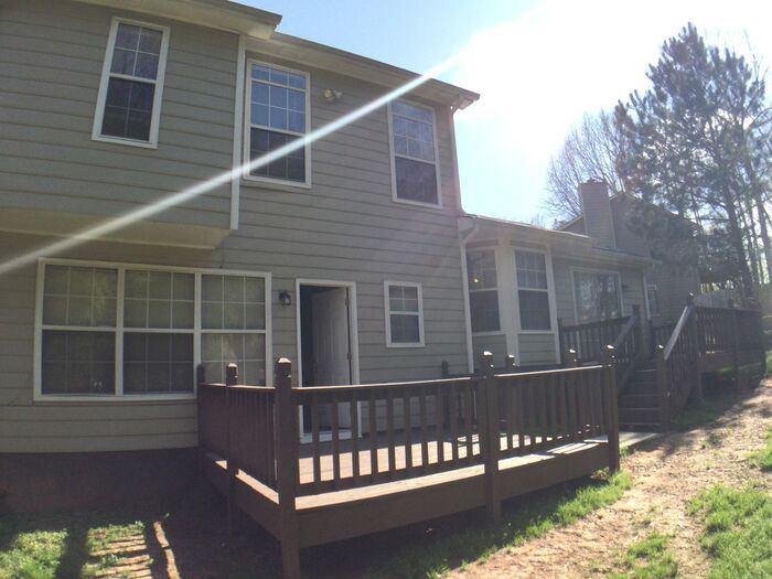 4392 Westchester Ct - Photo 3 of 24