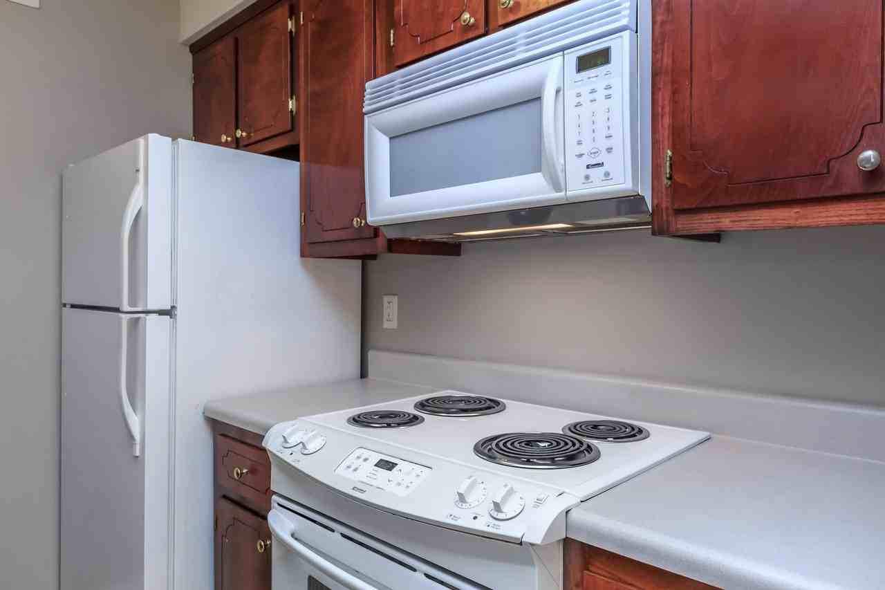 Hudson at 621 - Photo 6 of 31