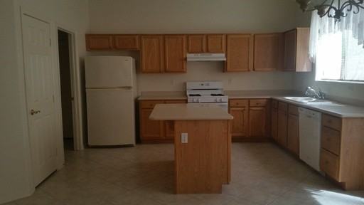 15637 E Hedgehog Ct - Photo 3 of 22