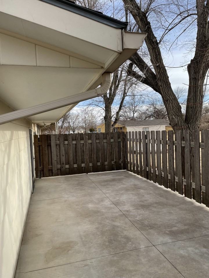 521 N Union St #1 - Photo 3 of 12