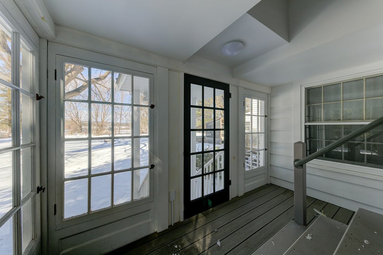 367 Church St #D - Photo 3 of 34