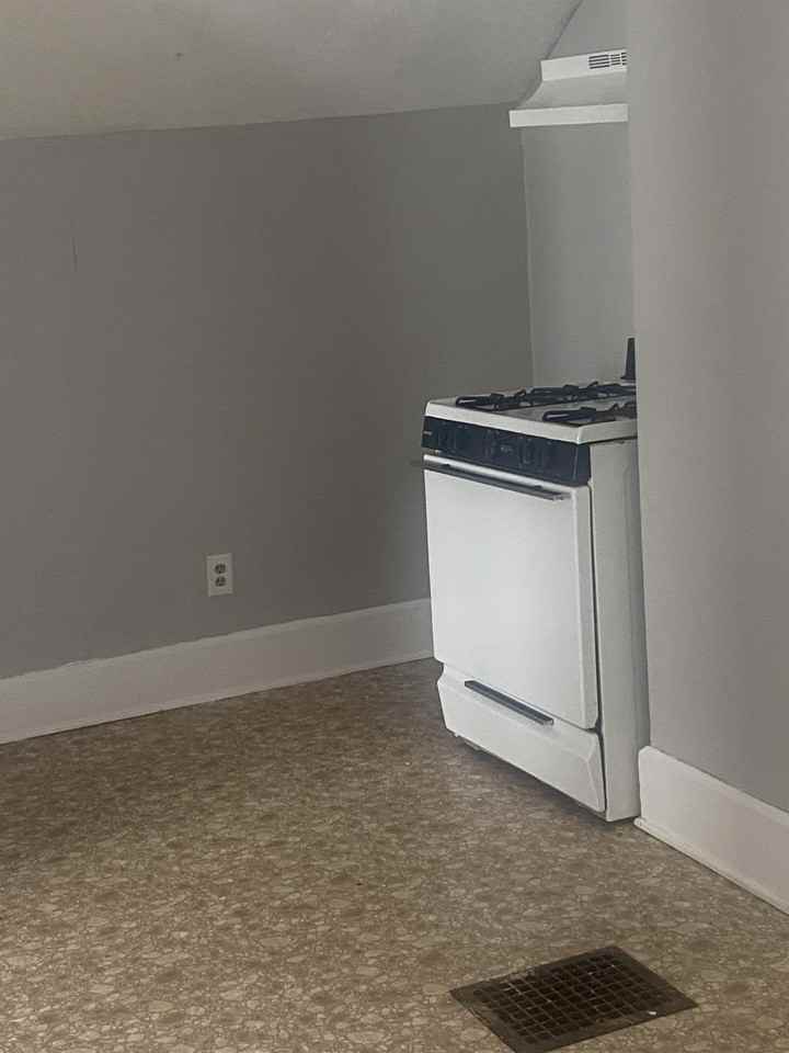 131 Hilton Avenue A - 2 #2 - Photo 3 of 6