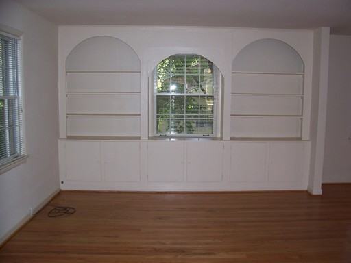 8815 Montgomery Ave - Photo 3 of 10