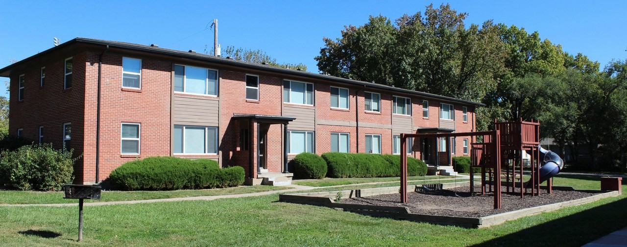 Brownstone Apartments - Photo 2 of 30