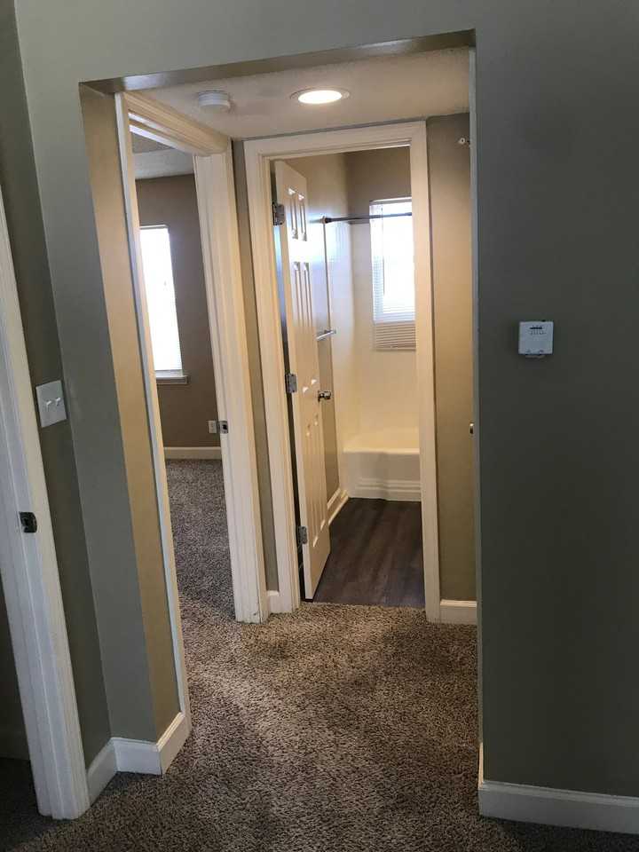 Brownstone Apartments - Photo 5 of 30