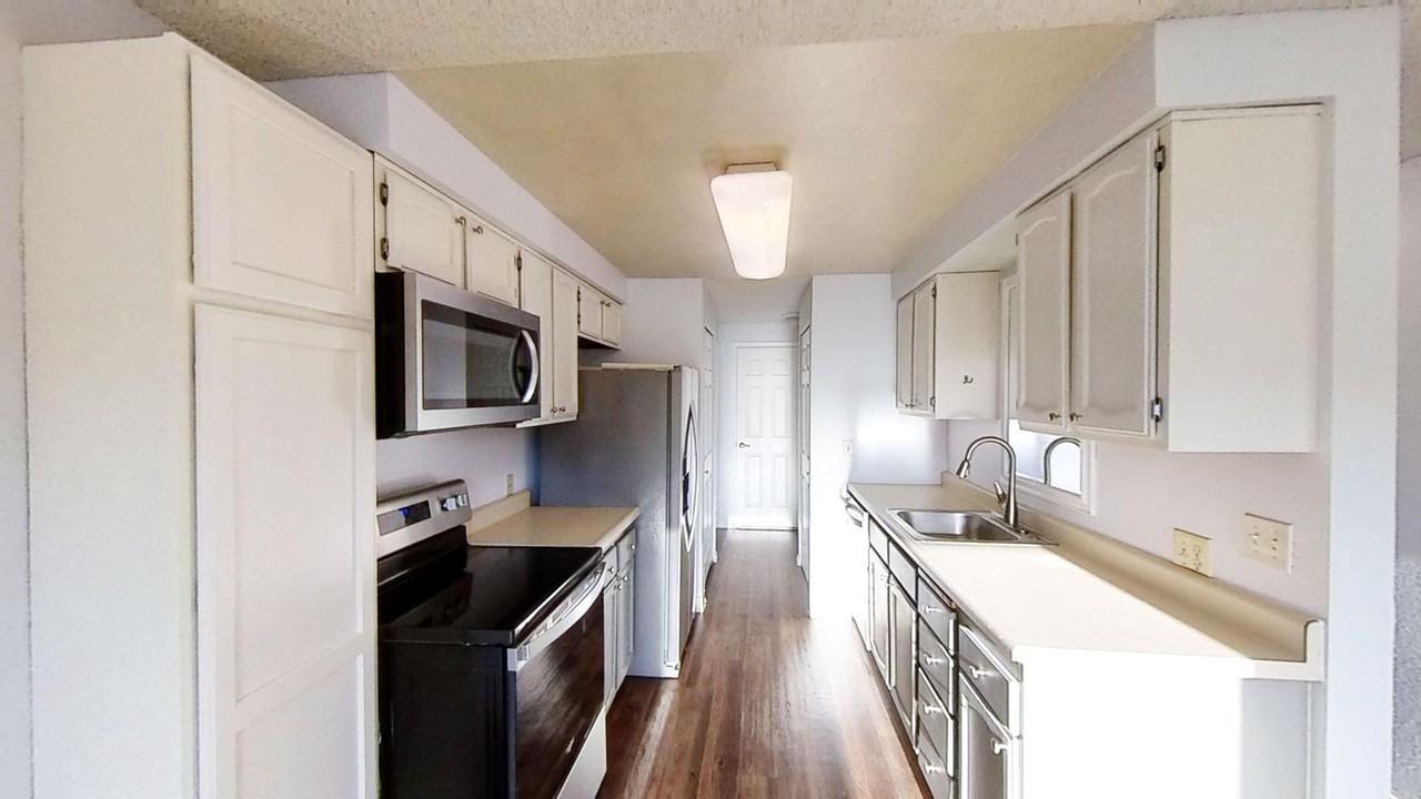 6687 Sw 192nd Ave - Photo 2 of 18