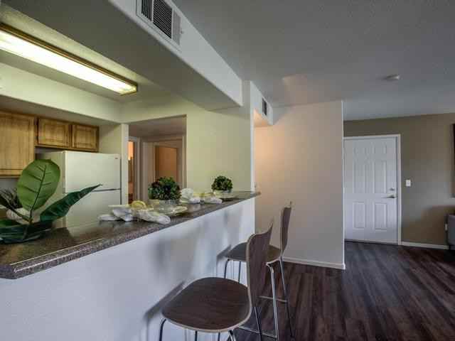 1349 W Horizon Ridge Pkwy - Photo 7 of 28