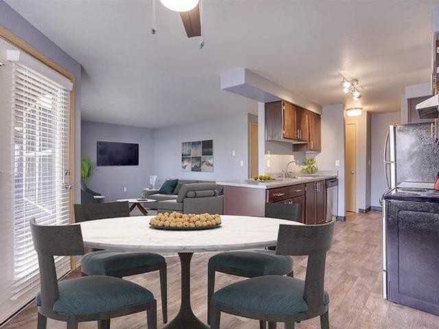 20433 Se Stark St - Photo 5 of 22