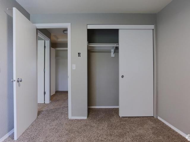 20433 Se Stark St - Photo 6 of 22