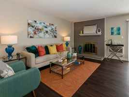 featured image of 4982 S Ulster St