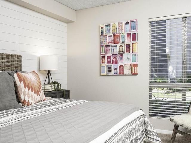 13843 Tustin East Dr - Photo 5 of 43