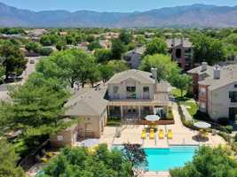 featured image of 9500 Osuna Rd Ne
