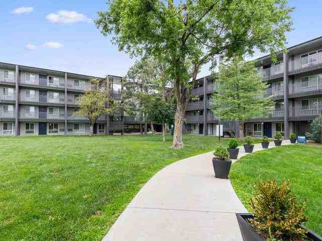 7100 E Evans Ave - Photo 6 of 35