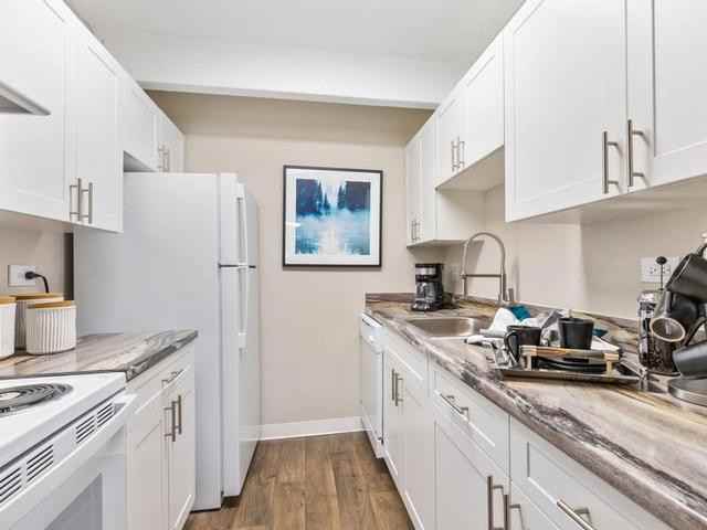 7100 E Evans Ave - Photo 7 of 35