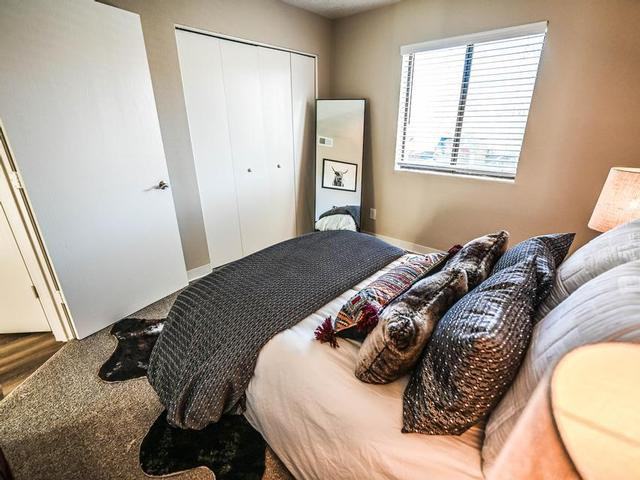 501 W Zia Rd - Photo 4 of 38