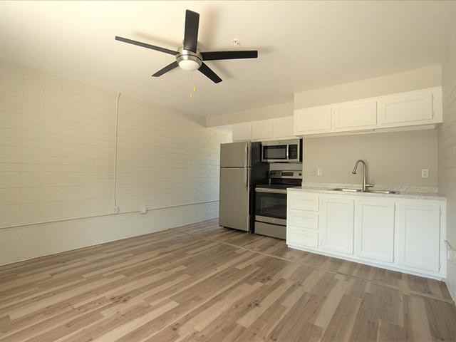 919 N Stone Ave - Photo 7 of 24