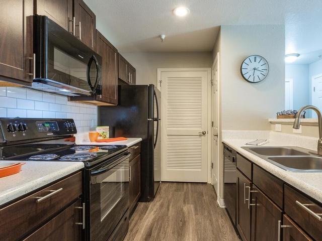 11450 Melody Dr - Photo 2 of 50