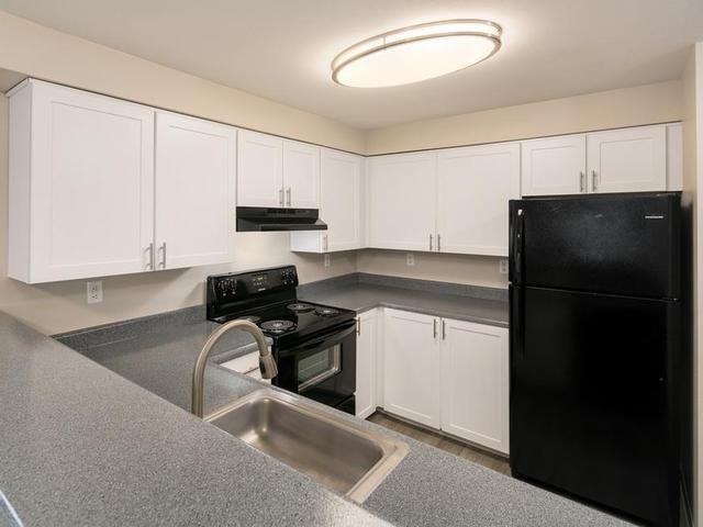 1800 Sidney Ave - Photo 3 of 13