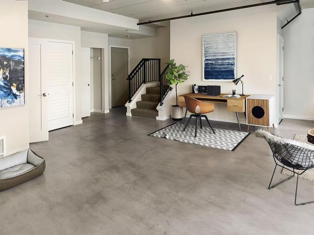 17990 Midvale Ave N - Photo 3 of 21