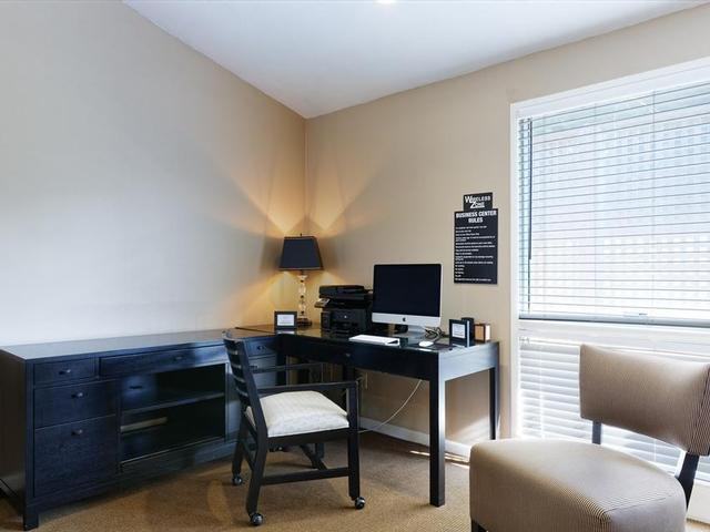 100 Brentwood Oaks Dr - Photo 2 of 39