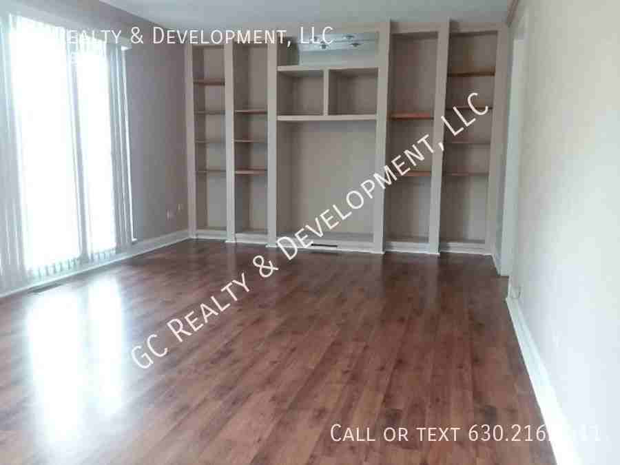 336 Waldmann Dr - Photo 3 of 15