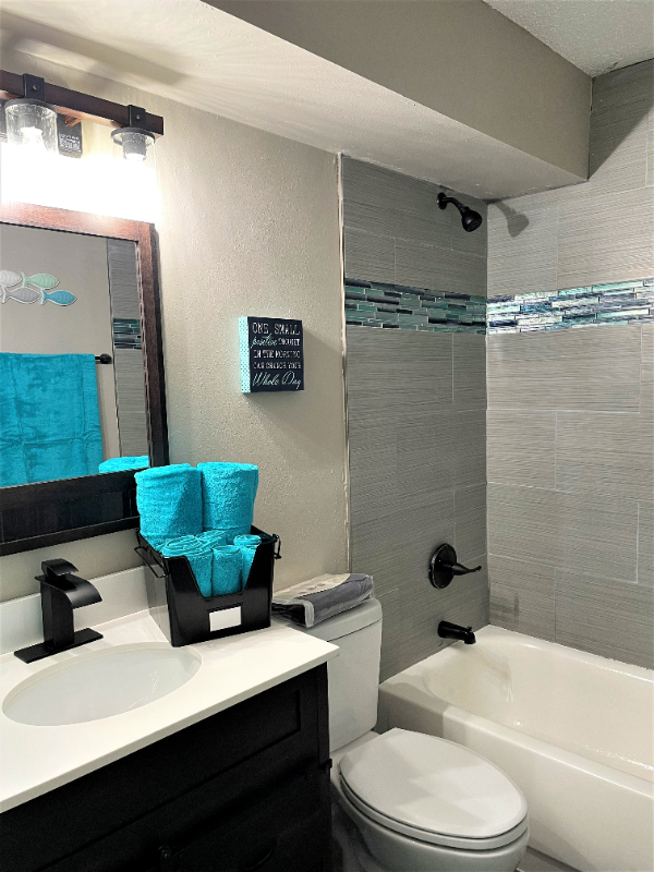 302 Allen St #8 - Photo 4 of 14