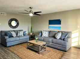 featured image of 302 Allen St #8