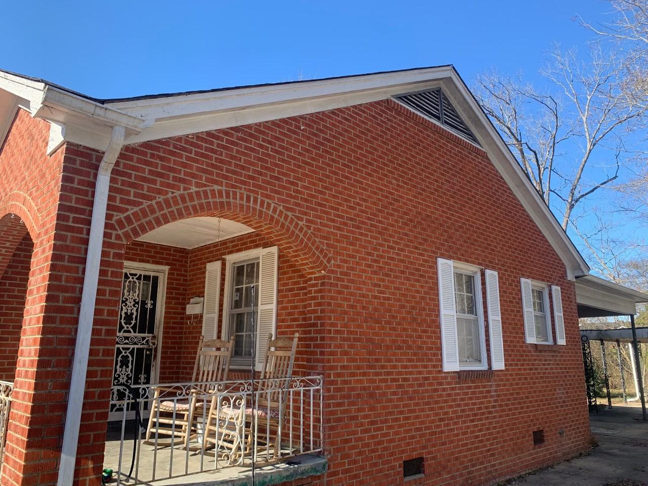 354 Walthall St - Photo 2 of 14