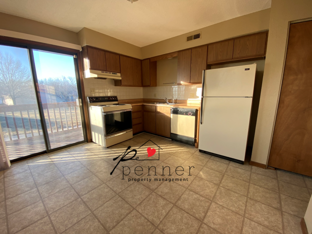 3264 Nw Mill Dr - Photo 3 of 8