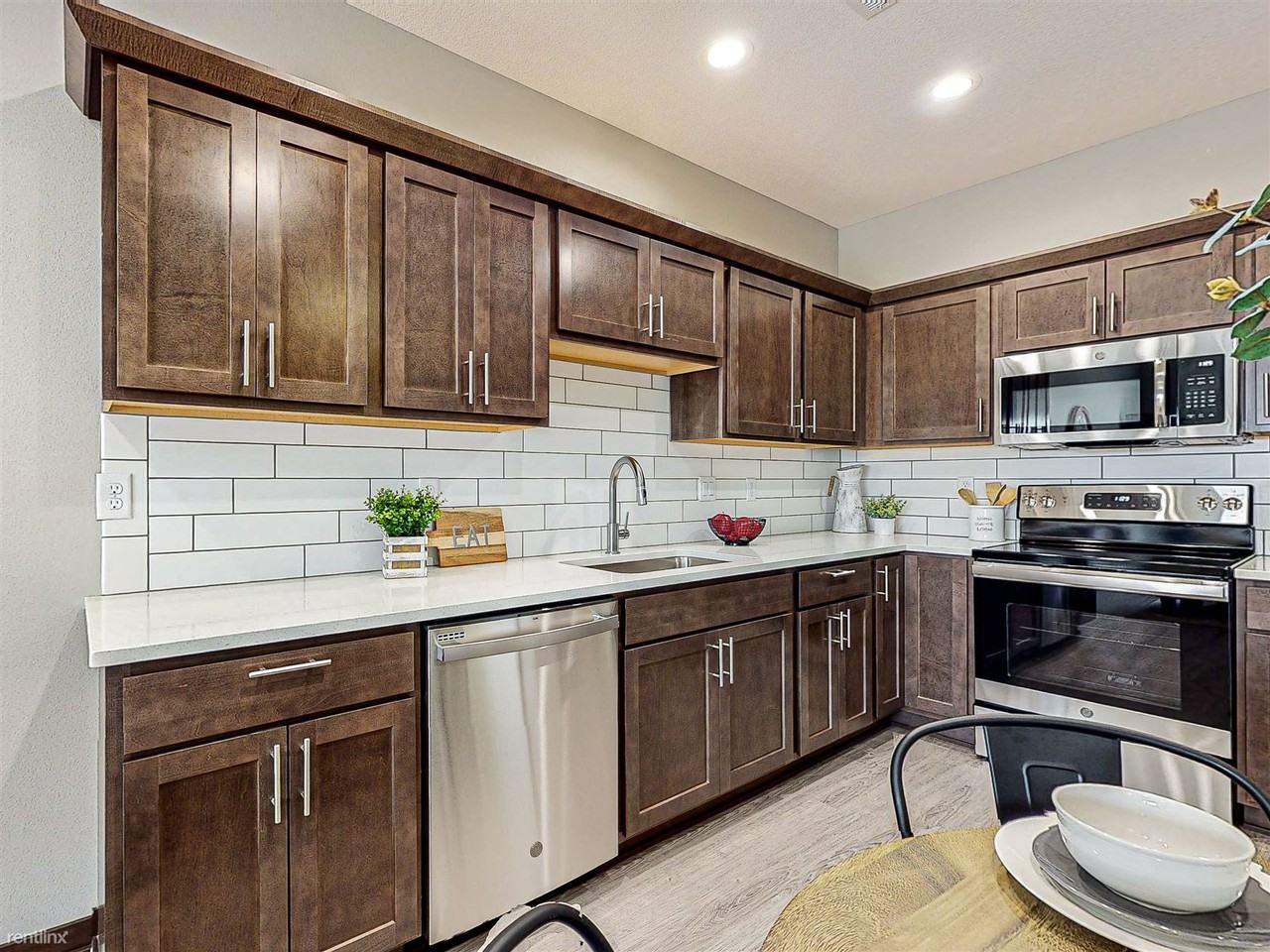 Stratford Crossing - 3BR - Photo 2 of 12