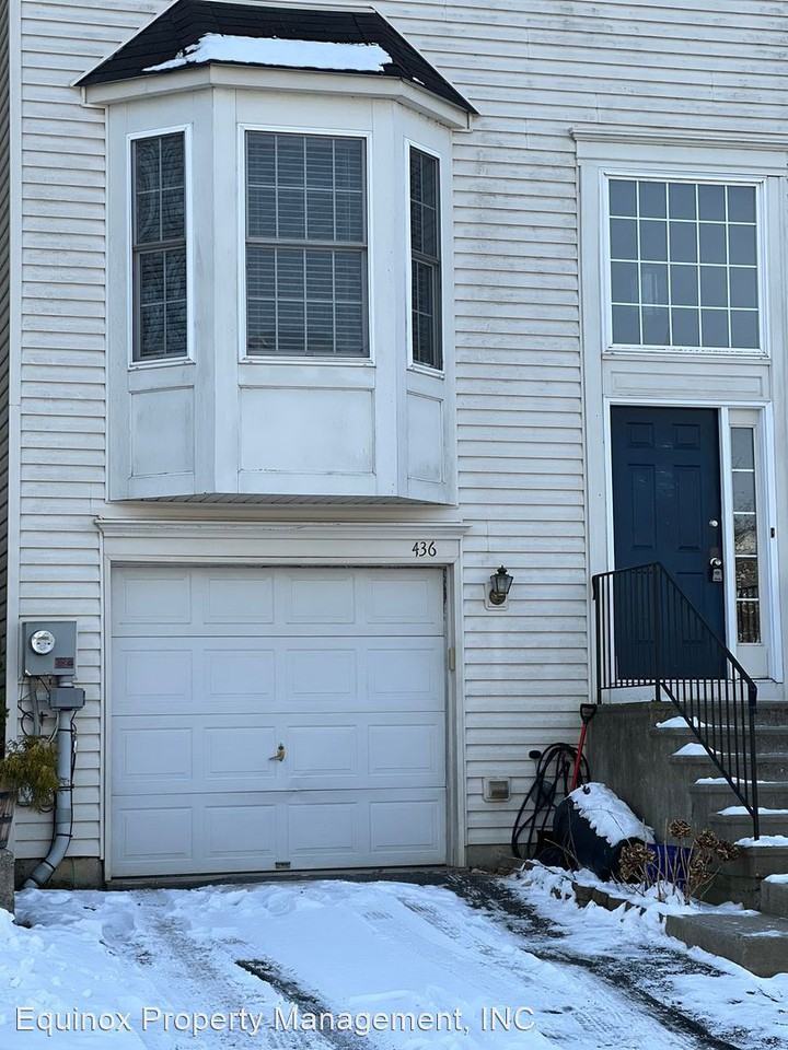 436 S Oak St - Photo 3 of 50