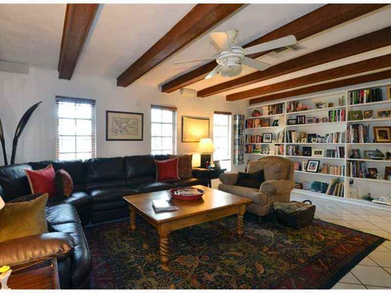 737 Coronado Ave - Photo 2 of 5