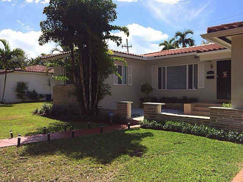 342 Candia Ave - Photo 2 of 7