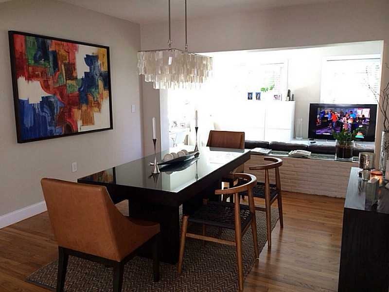 342 Candia Ave - Photo 3 of 7