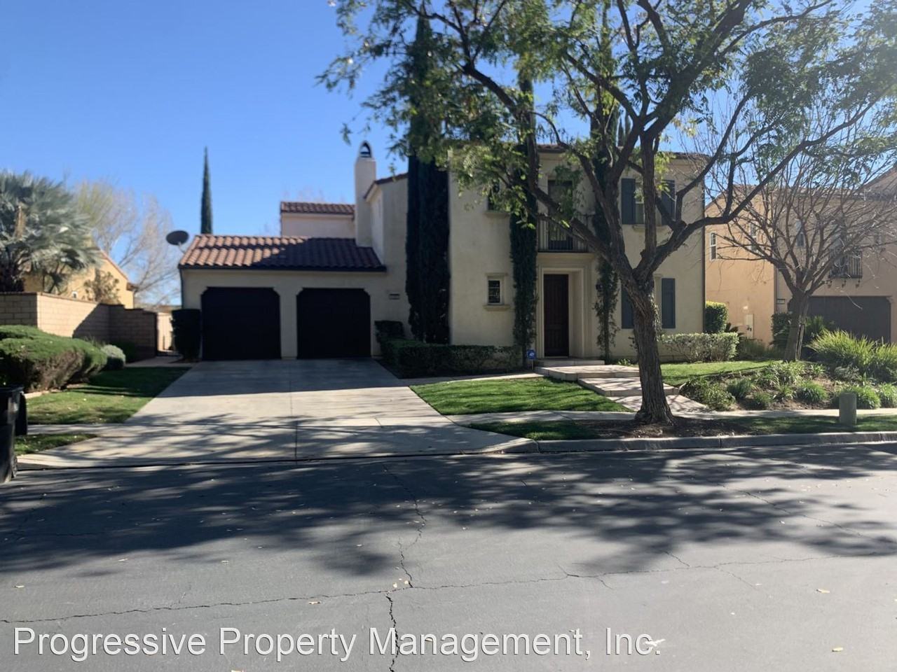 4425 Cabot Dr - Photo 3 of 28