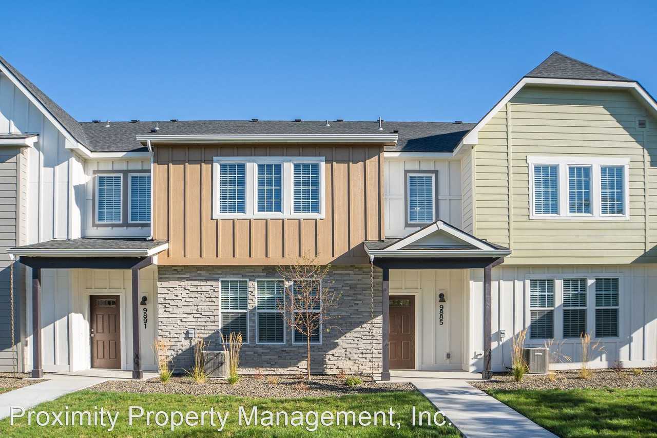 1326 S Gold King Way