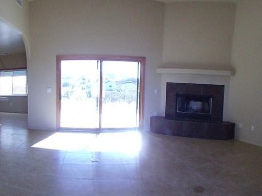 261 N Suntan Dr - Photo 2 of 6